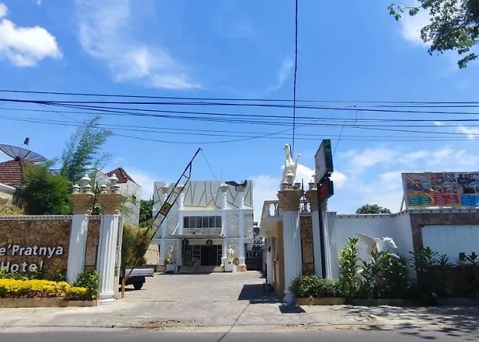 Votel Hotel De\'Pratnya Kediri
